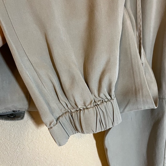 NWOT Banana Republic Jogger Cargo Pants, Size M - Picture 4 of 6